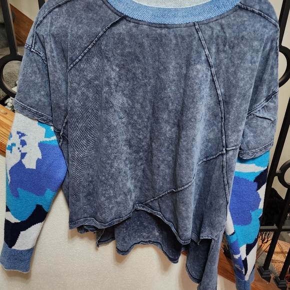 We The Free Top Large - Picture 4 of 4